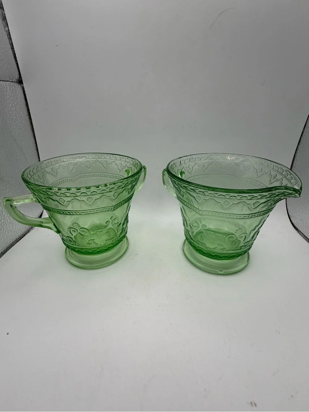 Vintage 30's Uranium Glass Federal Glass Patrician/Spoke Creamer / Sugar Bowl
